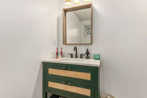 85 Priest Road Nottingham NH 03290