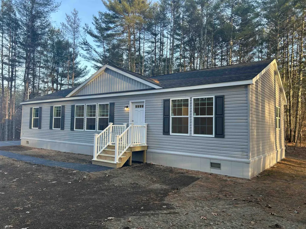 125 Cochecho Road Farmington NH 03835