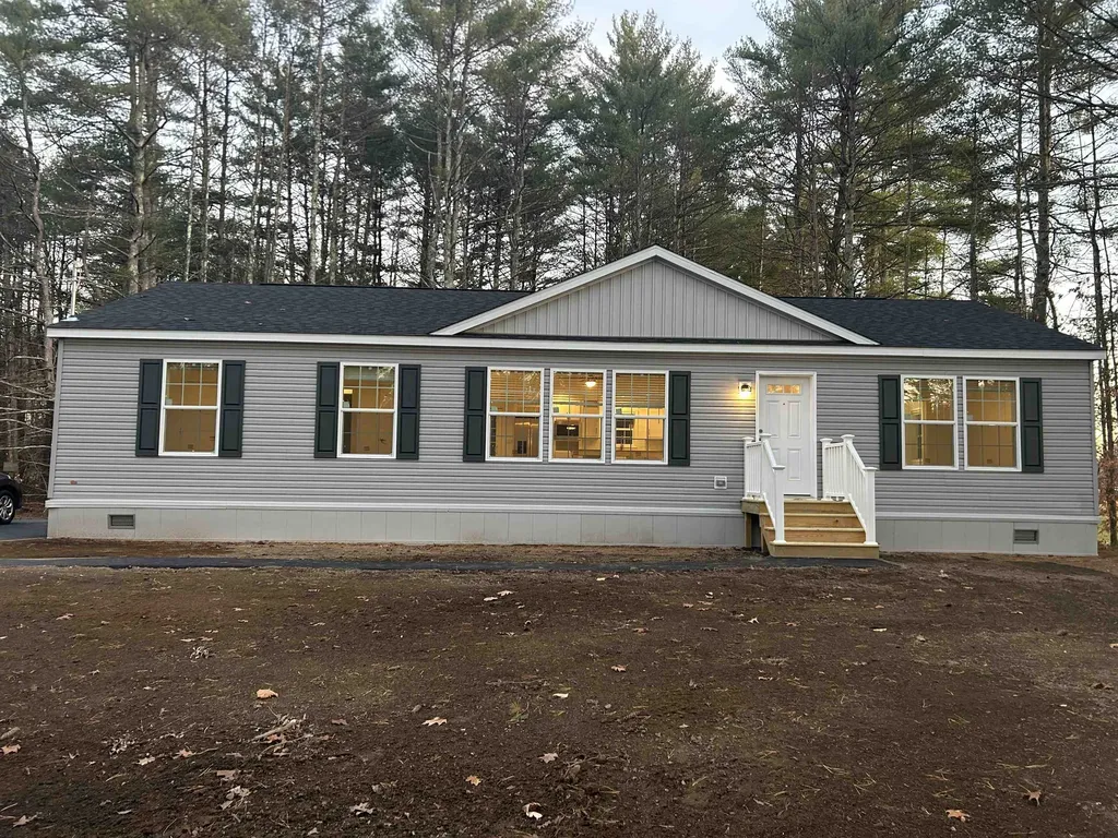 125 Cochecho Road Farmington NH 03835