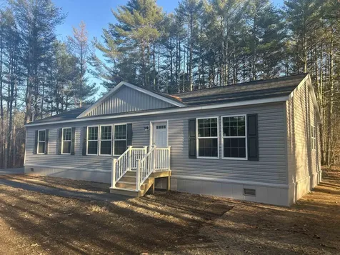 125 Cochecho Road Farmington NH 03835