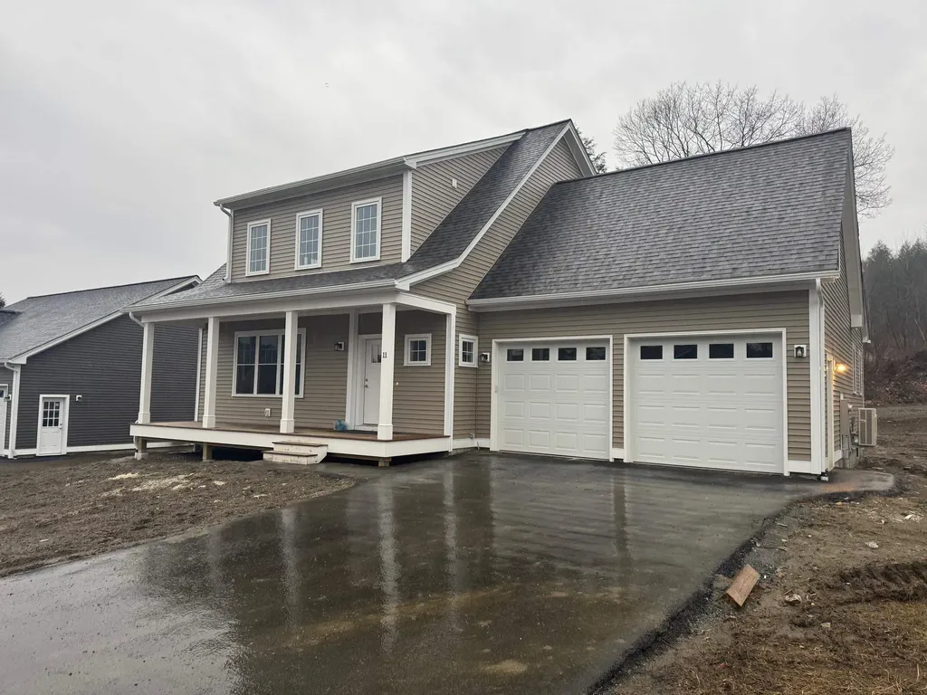 11 Rock Ridge Boulevard Lebanon NH 03784