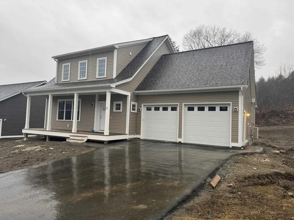 11 Rock Ridge Boulevard Lebanon NH 03784