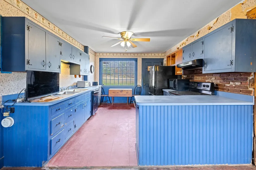 298 Jenneville Road Hartland VT 05048