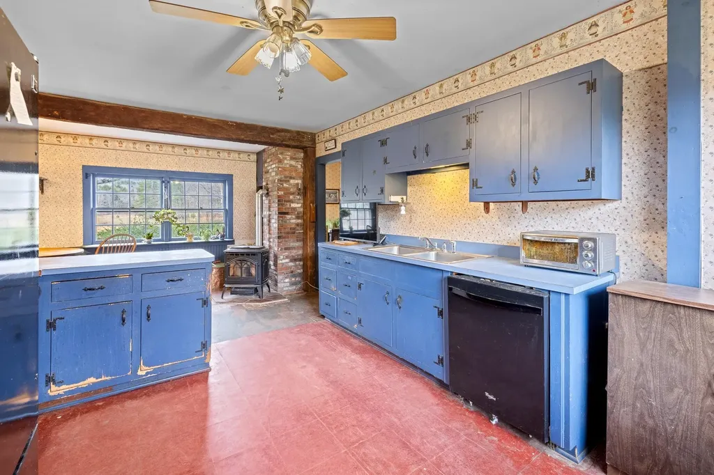 298 Jenneville Road Hartland VT 05048