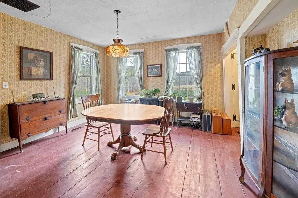 298 Jenneville Road Hartland VT 05048