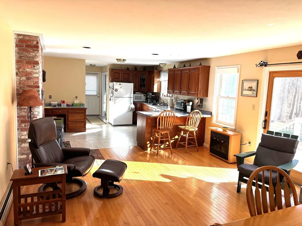 4 Kelsey Drive Durham NH 03824