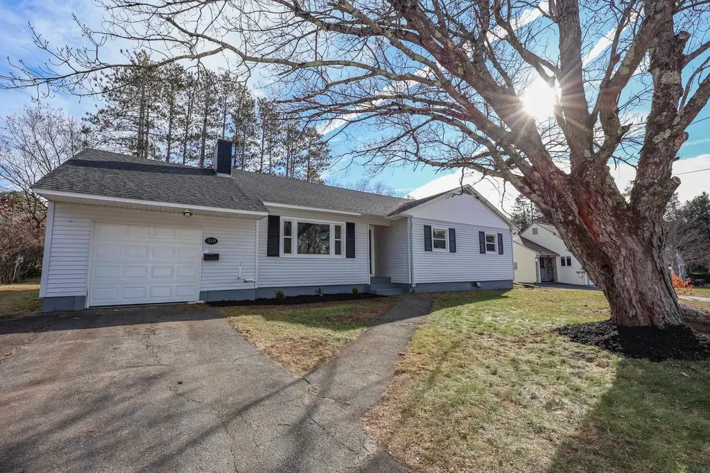 319 Victory Drive Franklin NH 03235