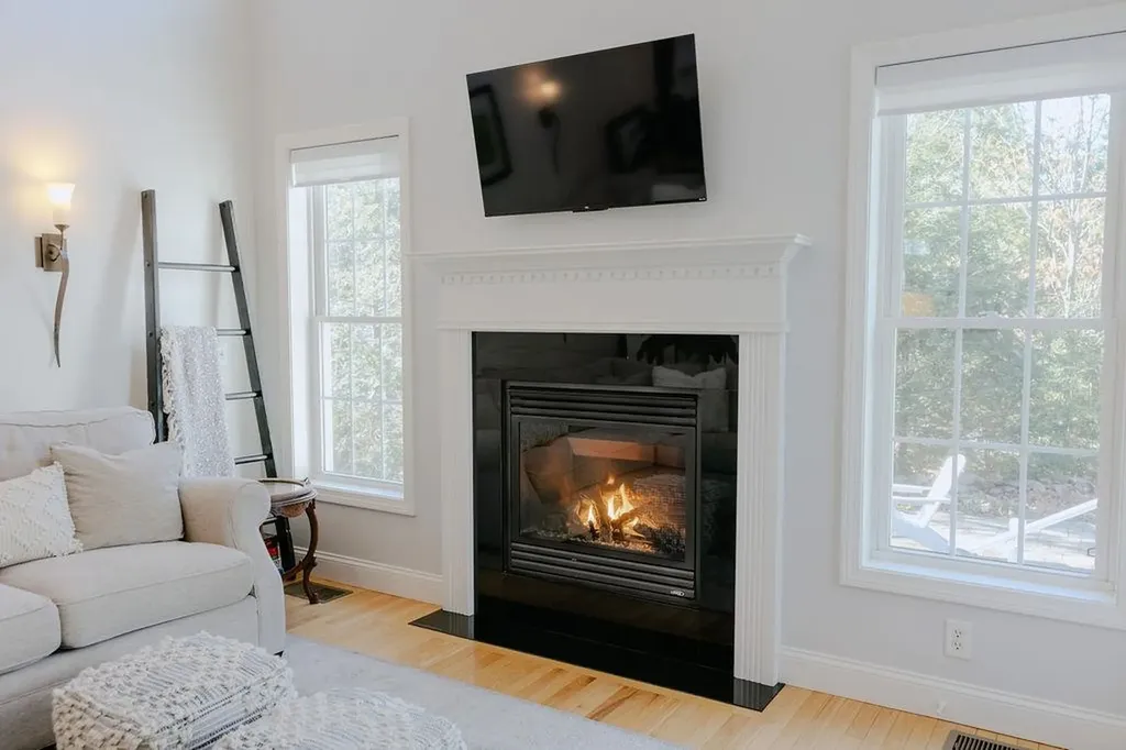 11 Legacy Lane Peterborough NH 03458