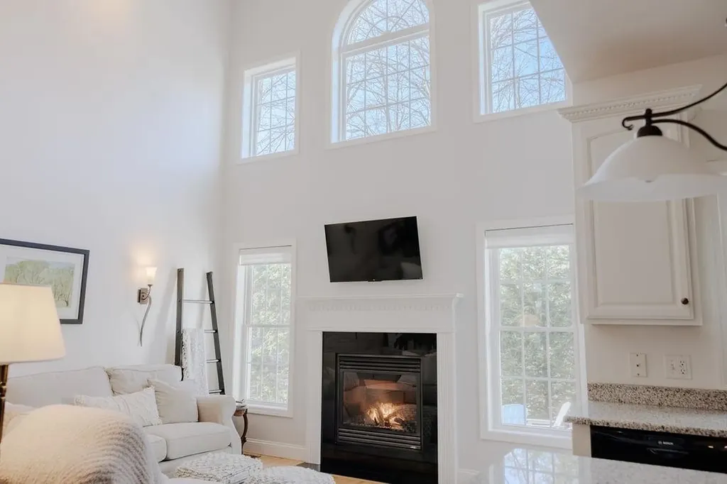 11 Legacy Lane Peterborough NH 03458