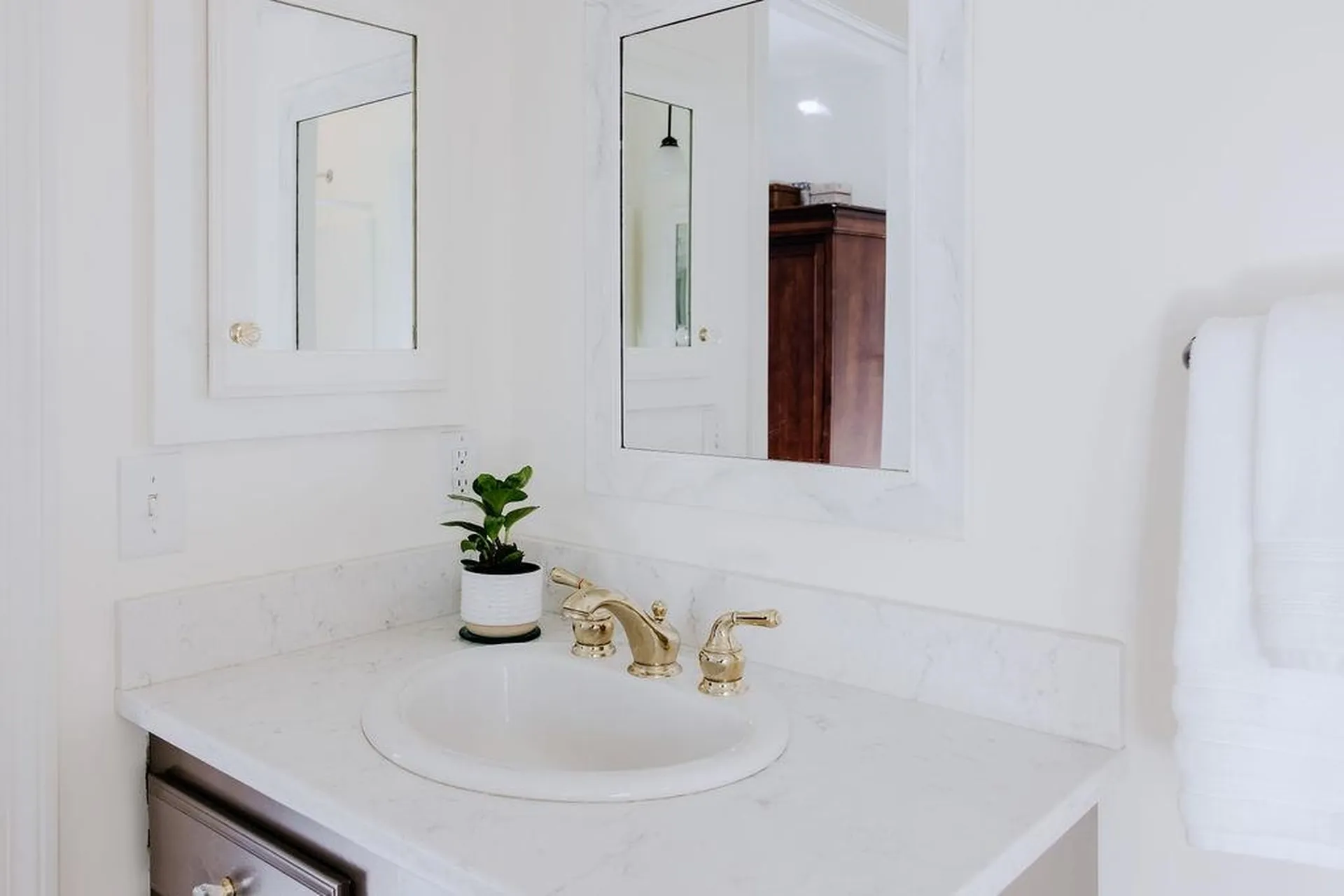 11 Legacy Lane Peterborough NH 03458