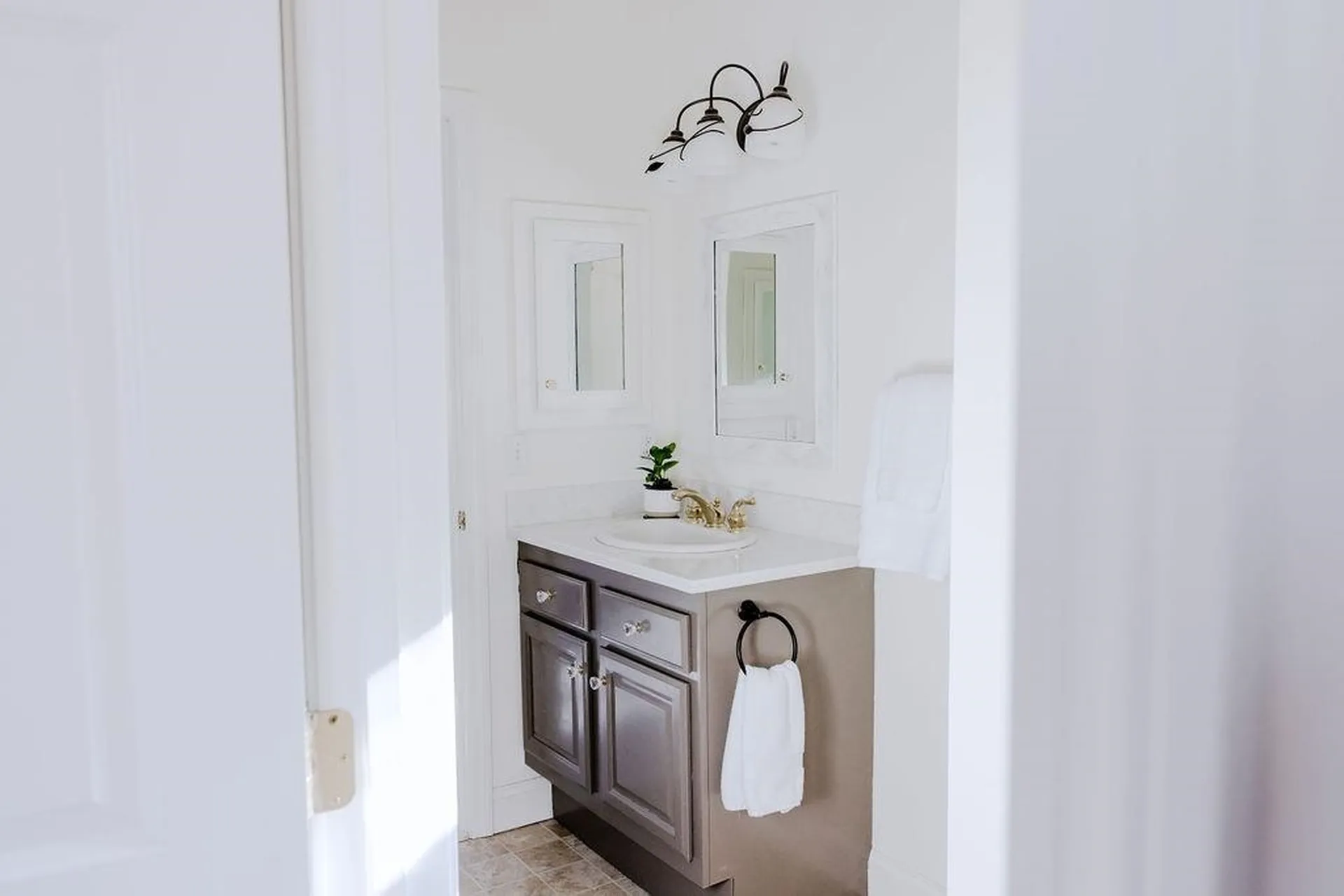 11 Legacy Lane Peterborough NH 03458