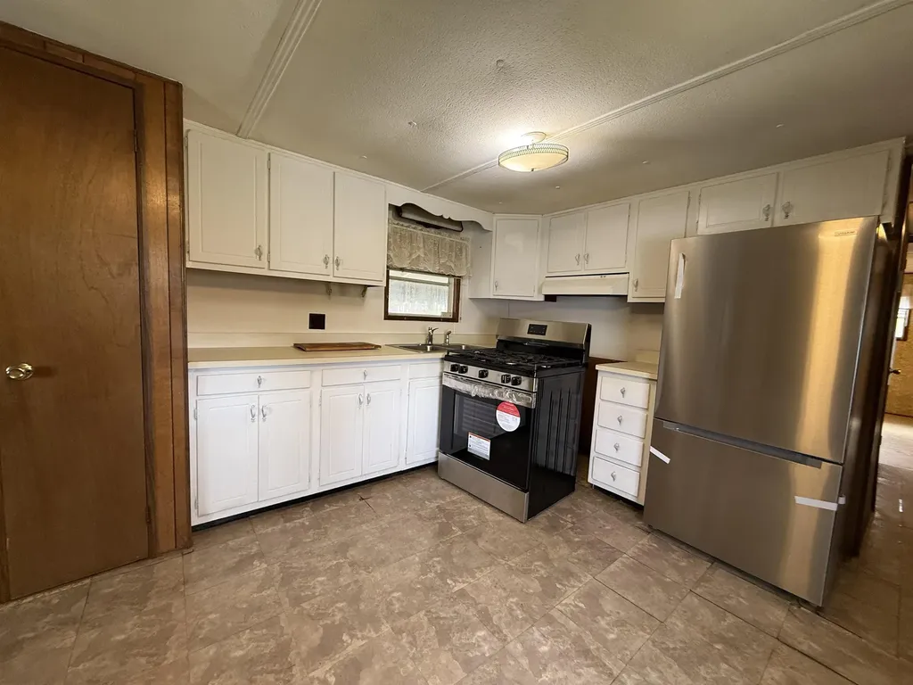 30 Moutain Avenue St. Johnsbury VT 05819