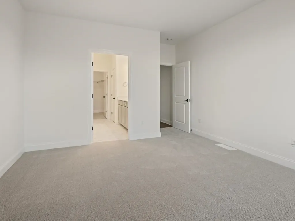 77 Daniel Drive South Burlington VT 05403