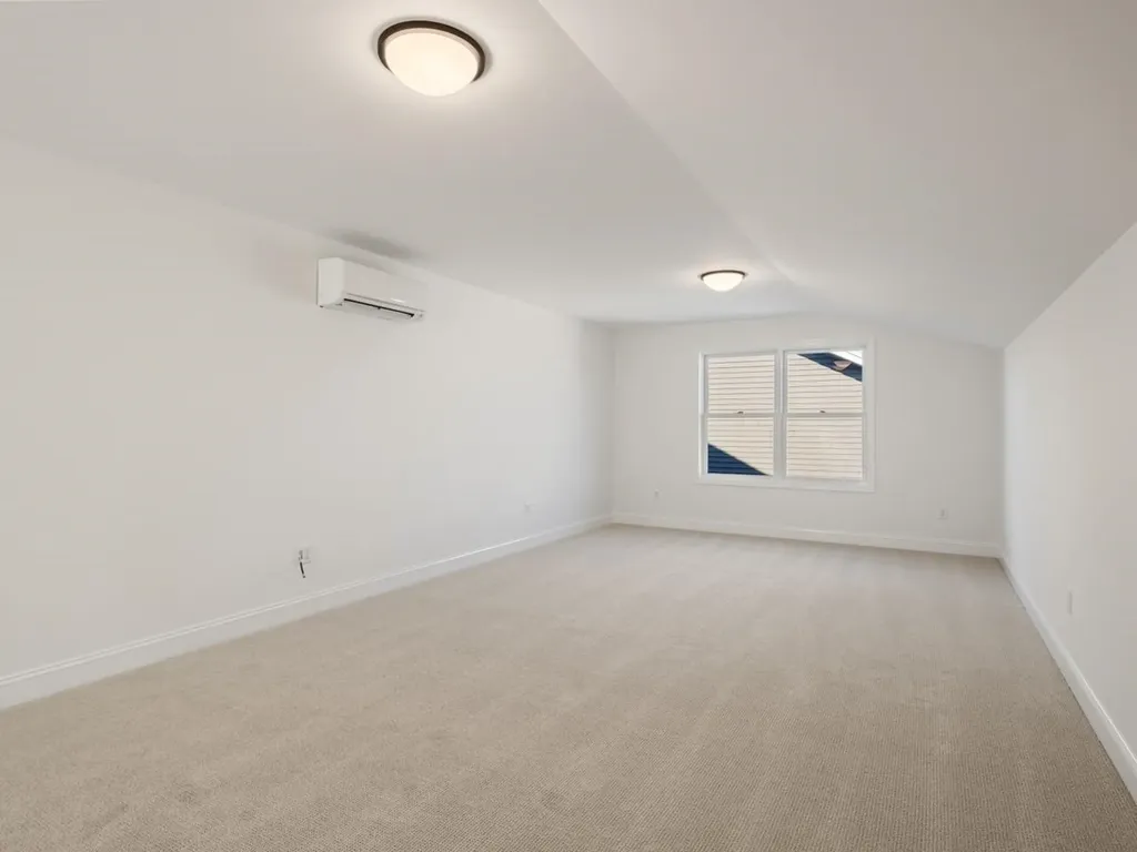 77 Daniel Drive South Burlington VT 05403