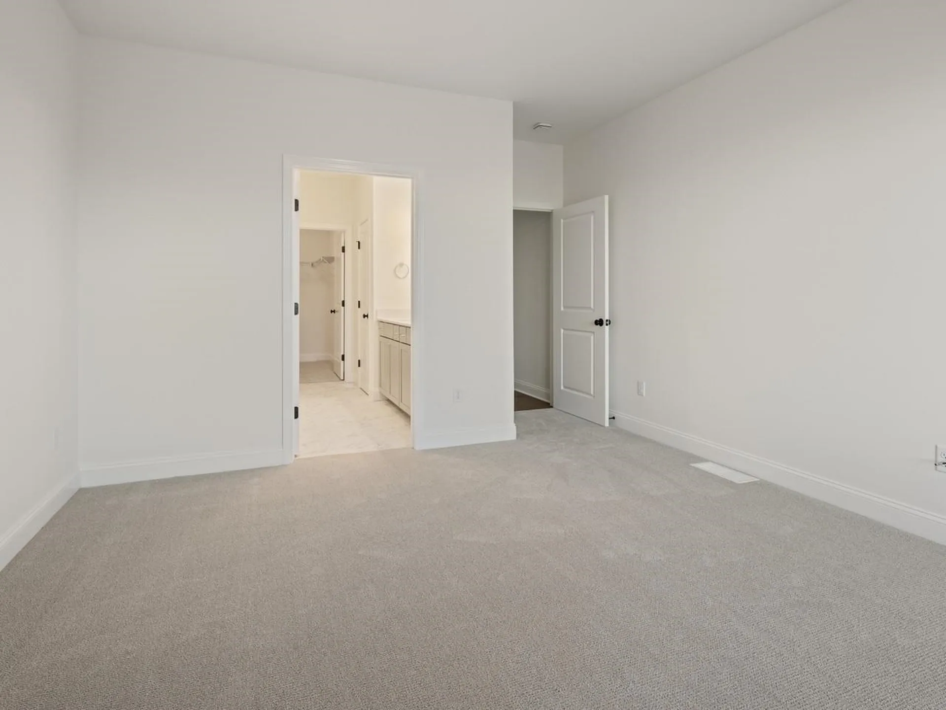 77 Daniel Drive South Burlington VT 05403