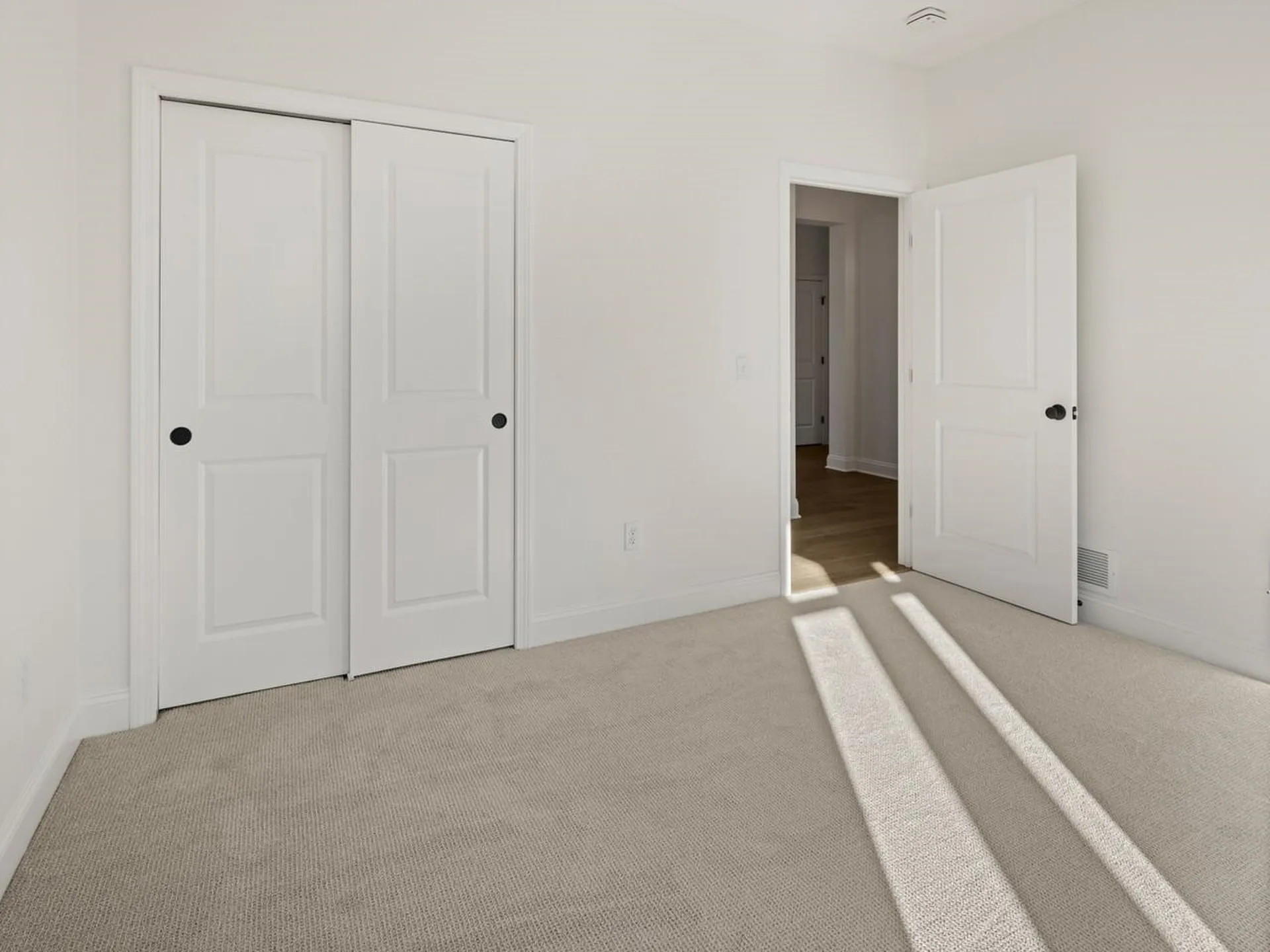 77 Daniel Drive South Burlington VT 05403