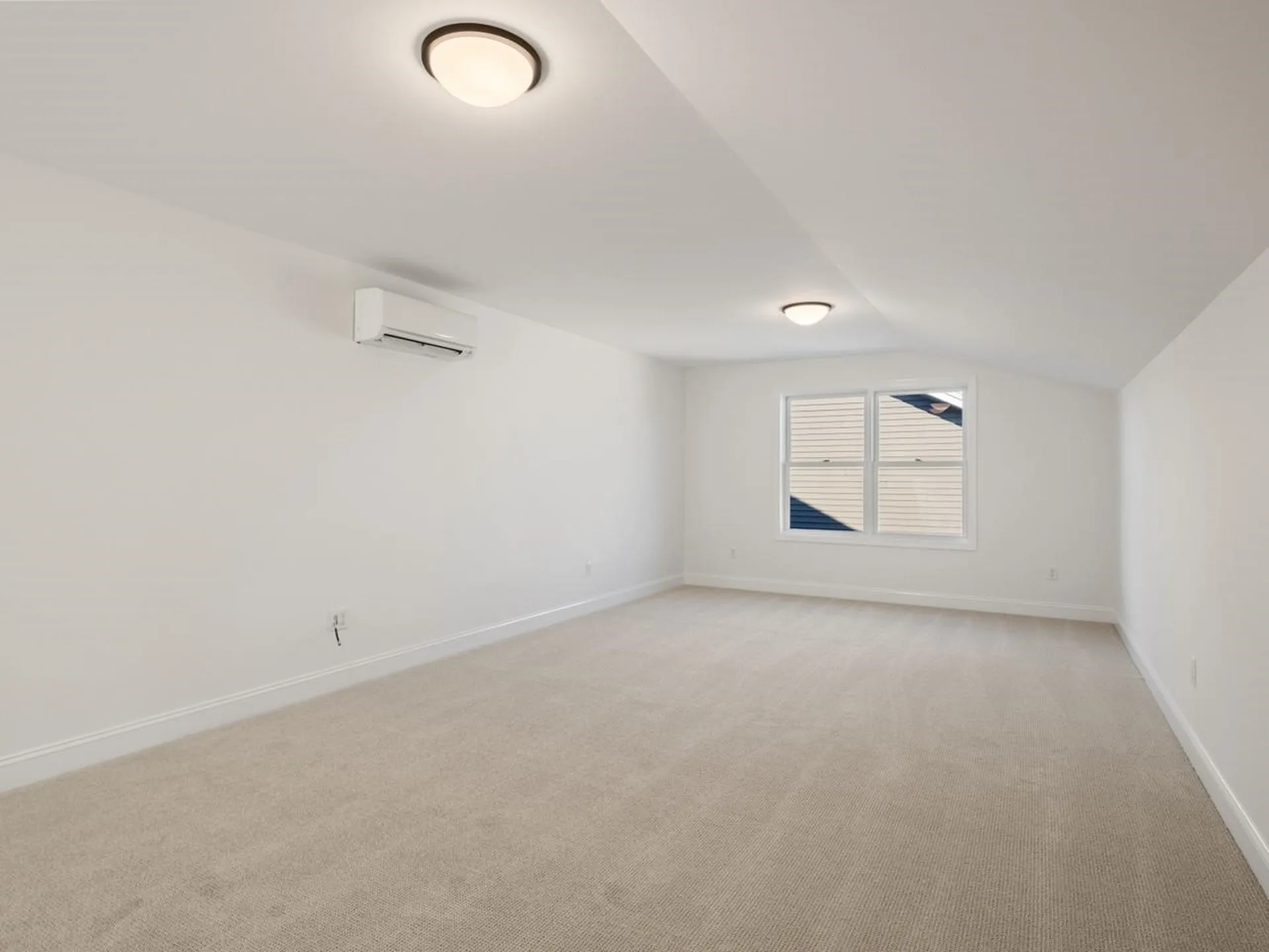 77 Daniel Drive South Burlington VT 05403