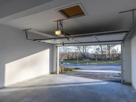 77 Daniel Drive South Burlington VT 05403