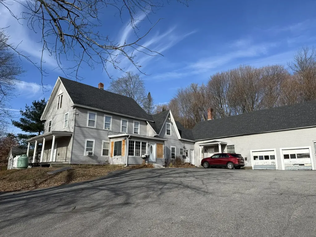 211 North Street Claremont NH 03743-2003