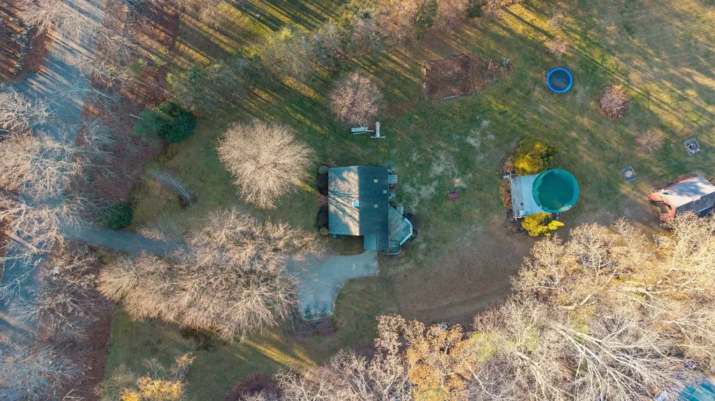 73 Pine Street Danville NH 03819