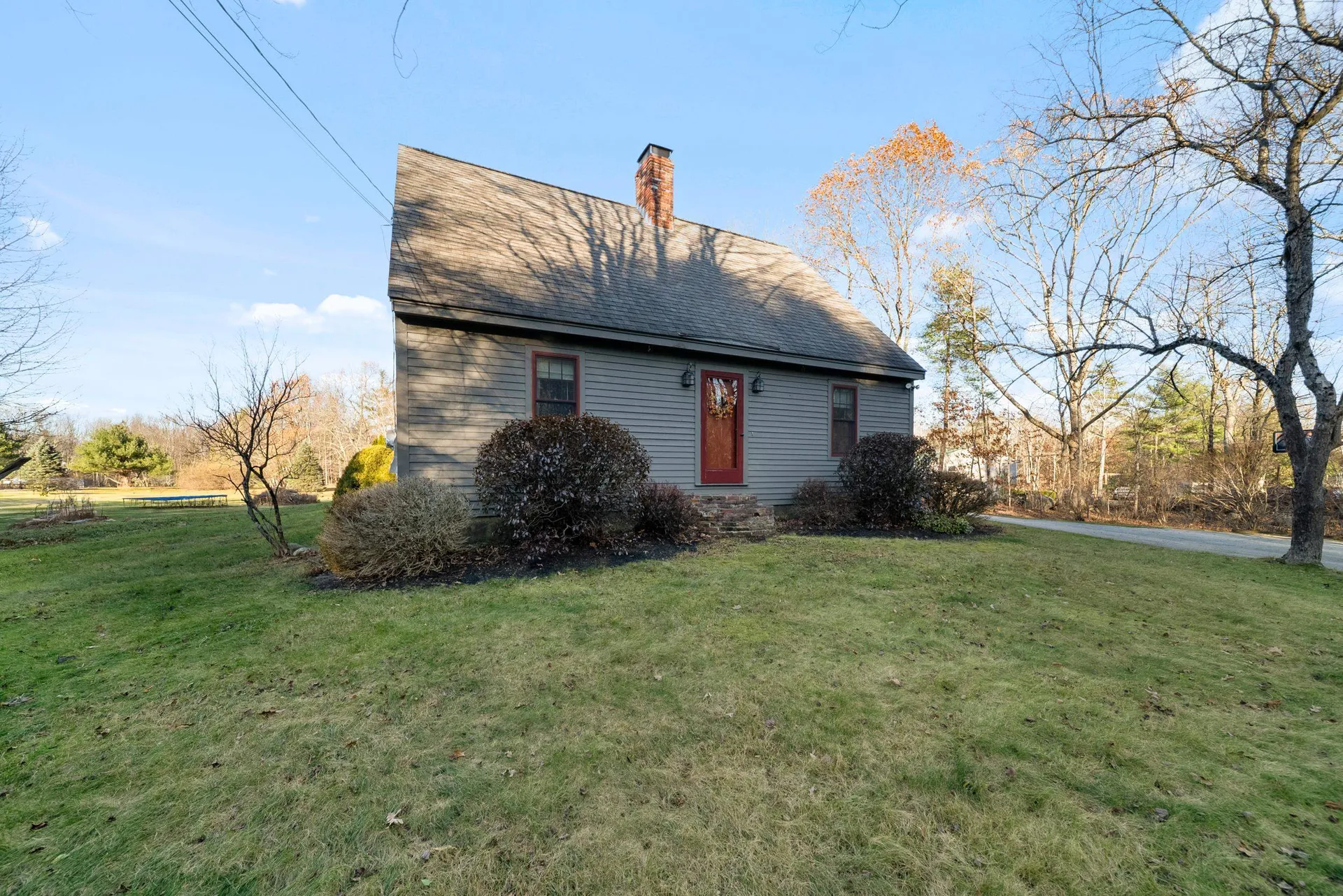 73 Pine Street Danville NH 03819