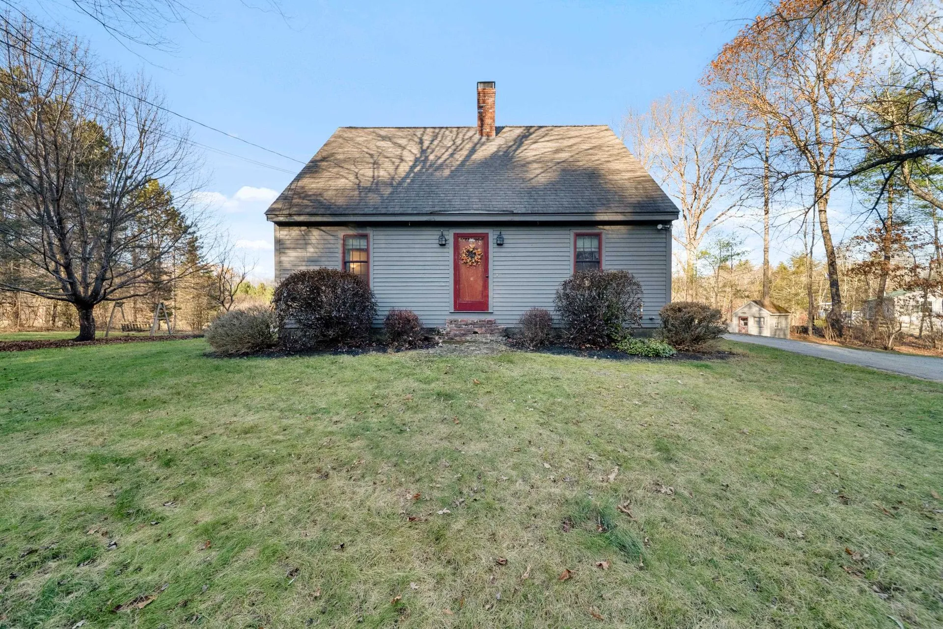 73 Pine Street Danville NH 03819