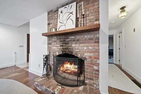 73 Pine Street Danville NH 03819