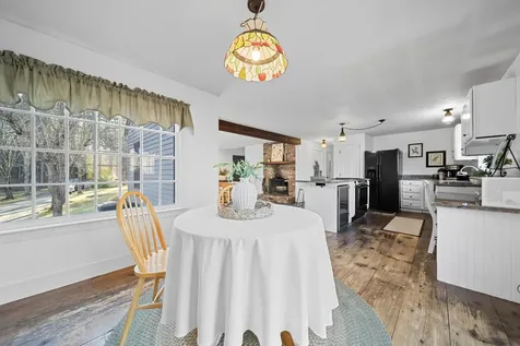 73 Pine Street Danville NH 03819
