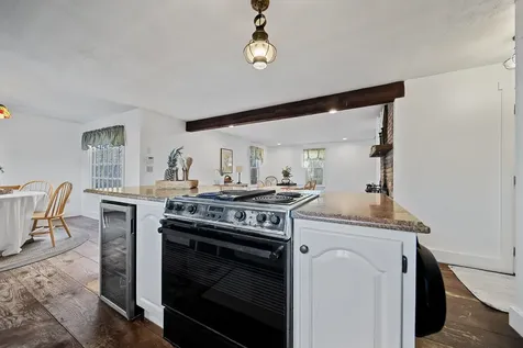 73 Pine Street Danville NH 03819