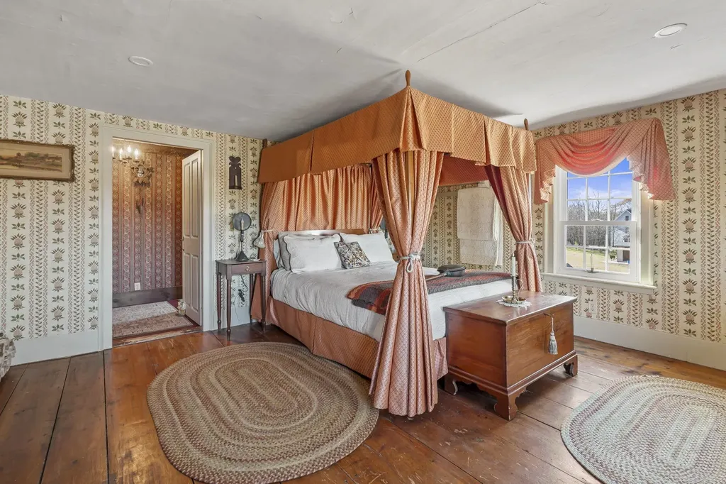 392 High Street Candia NH 03034