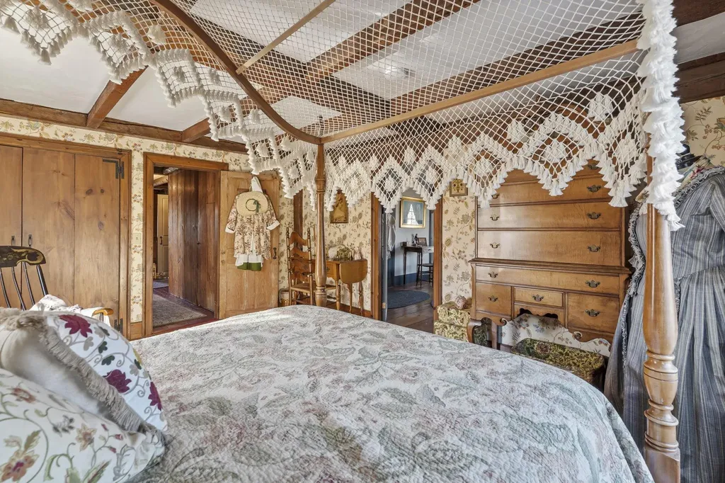 392 High Street Candia NH 03034