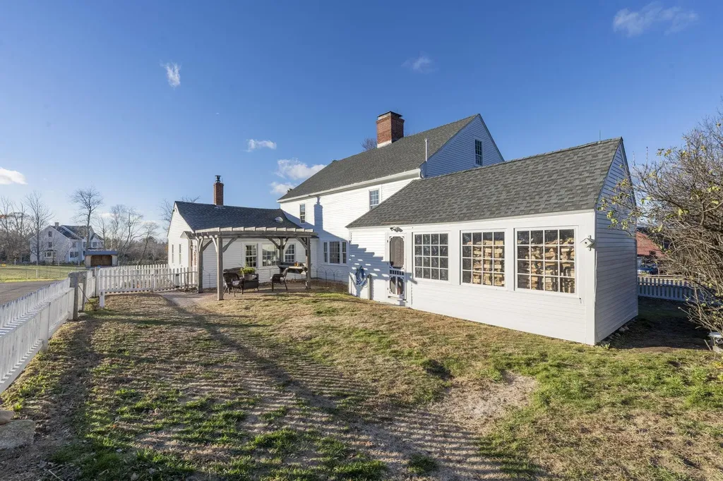 392 High Street Candia NH 03034