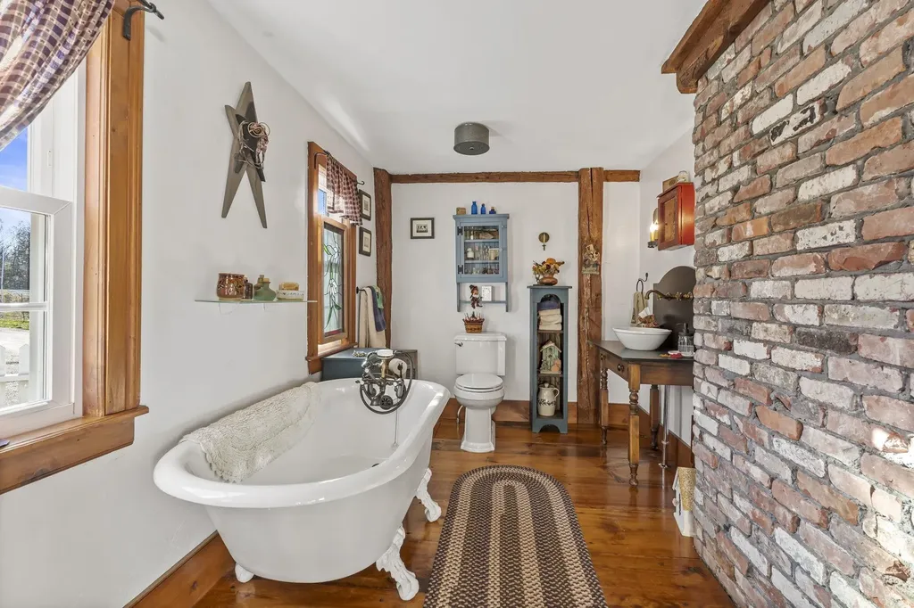 392 High Street Candia NH 03034