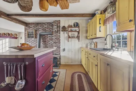 392 High Street Candia NH 03034