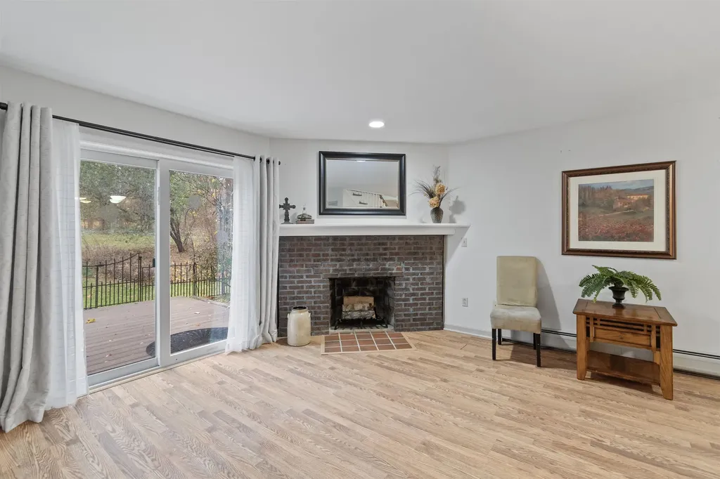 224 Locust Hill Shelburne VT 05482