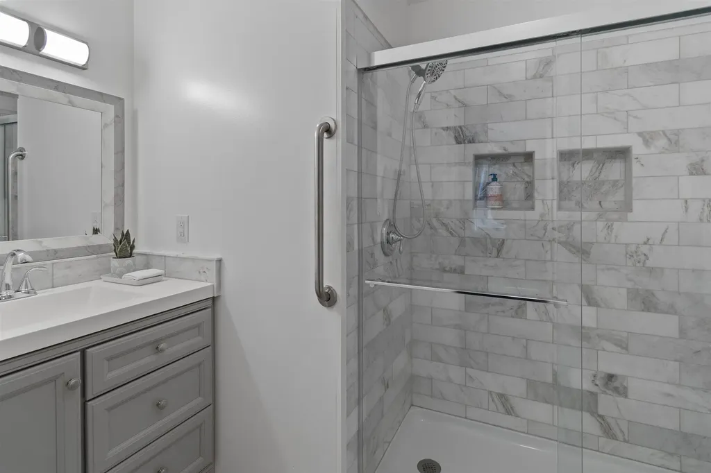 224 Locust Hill Shelburne VT 05482