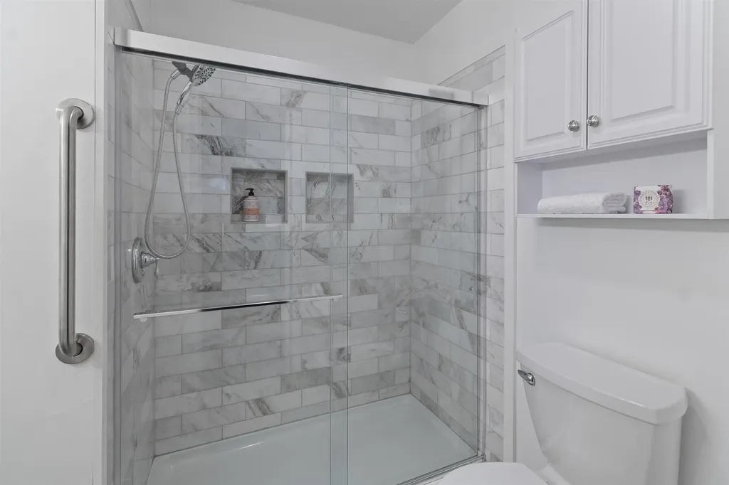 224 Locust Hill Shelburne VT 05482