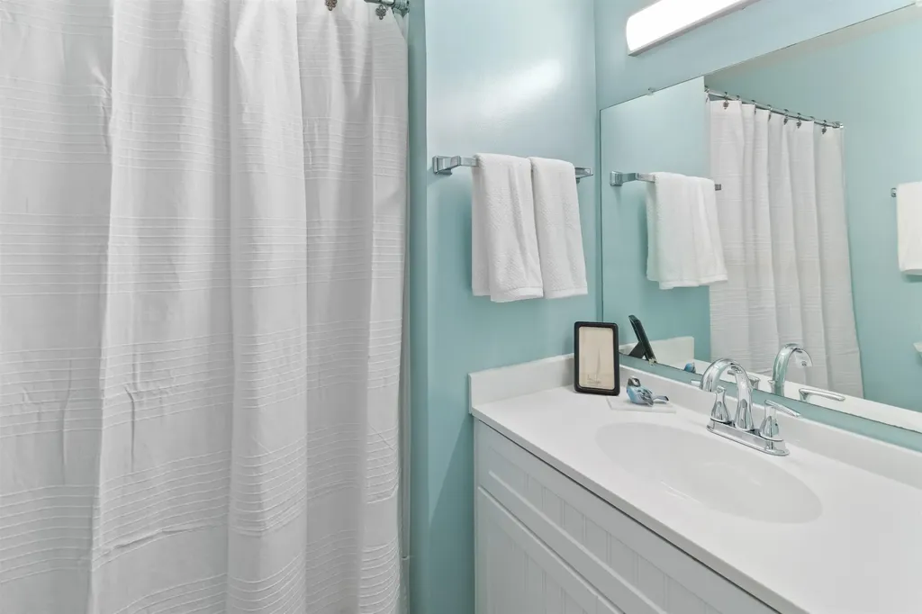 224 Locust Hill Shelburne VT 05482