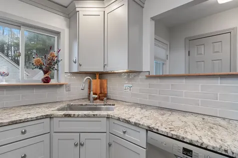 224 Locust Hill Shelburne VT 05482