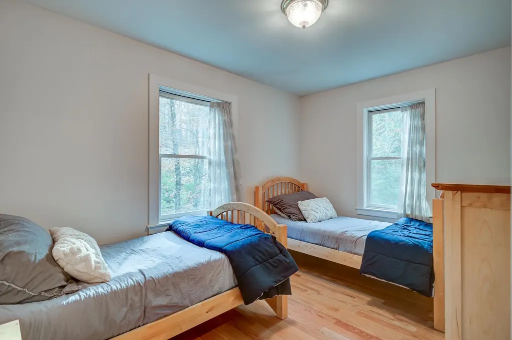 2280 West Side Road Conway NH 03860