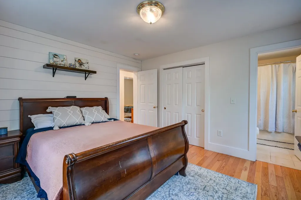 2280 West Side Road Conway NH 03860