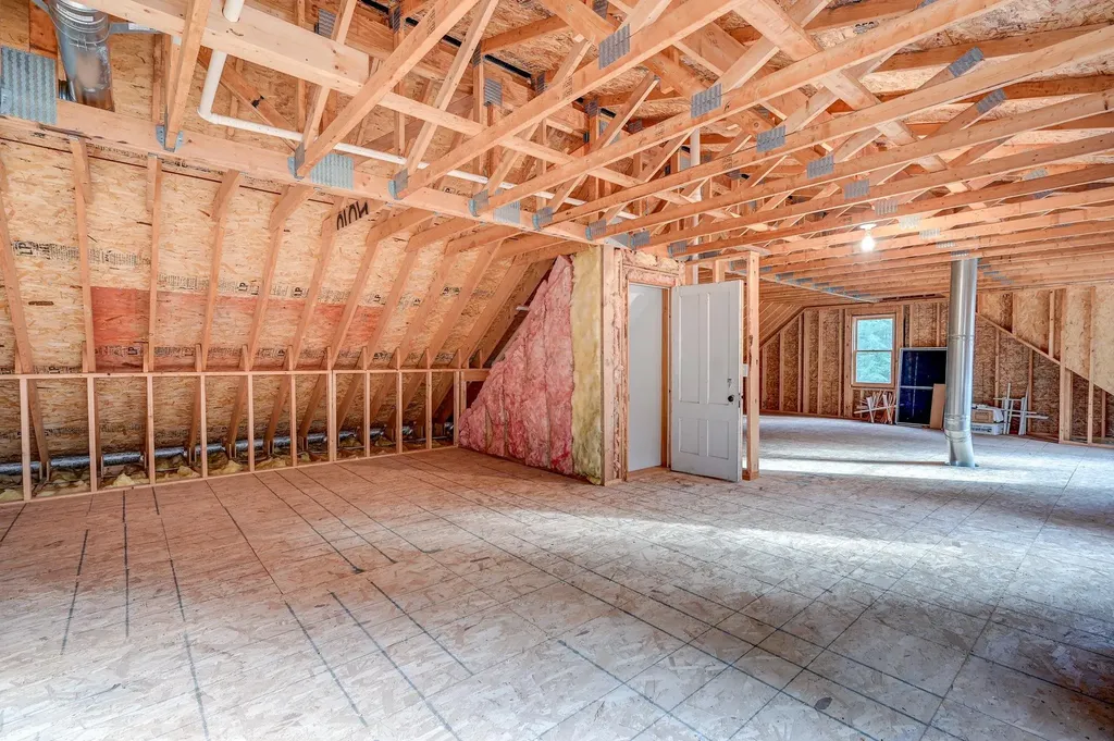 2280 West Side Road Conway NH 03860