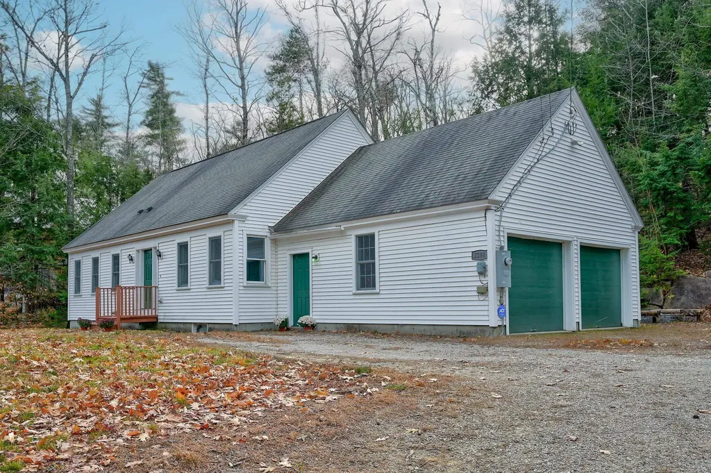 2280 West Side Road Conway NH 03860