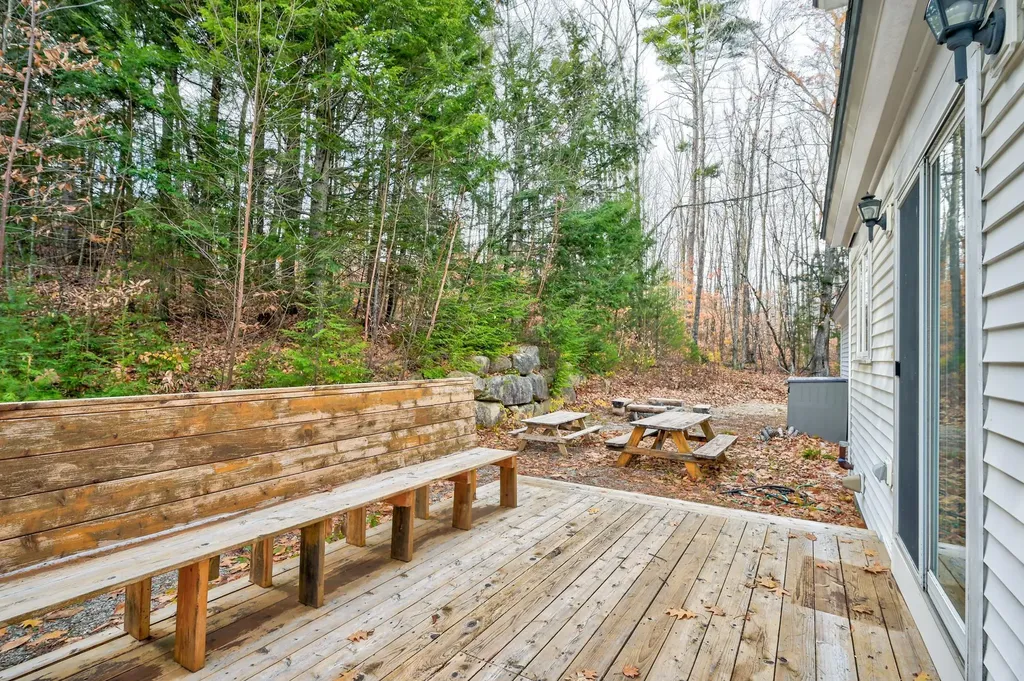 2280 West Side Road Conway NH 03860