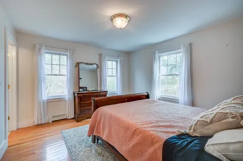 2280 West Side Road Conway NH 03860