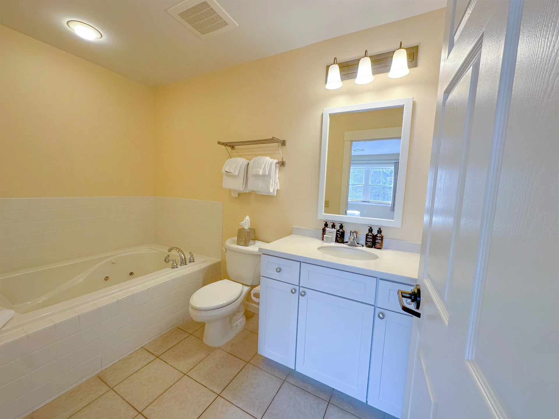 224 Qiv Jackson Gore Inn Ludlow VT 05149