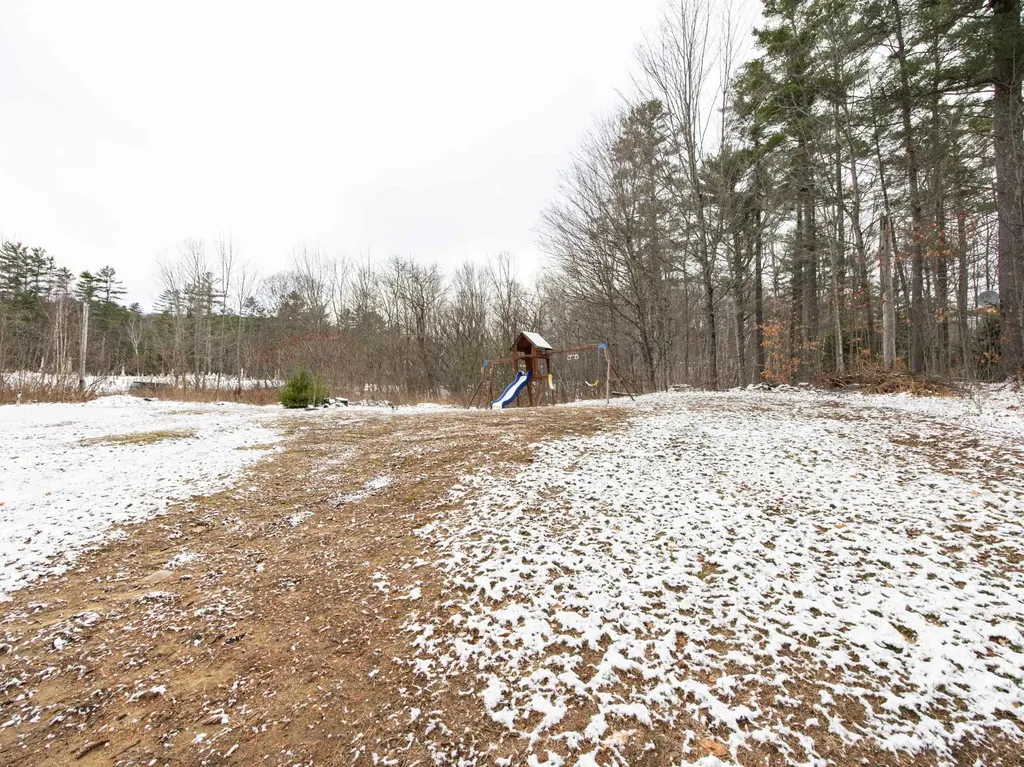 529 New Hampshire Route 25 Warren NH 03279