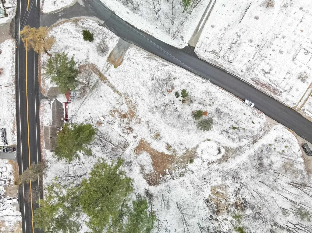 529 New Hampshire Route 25 Warren NH 03279