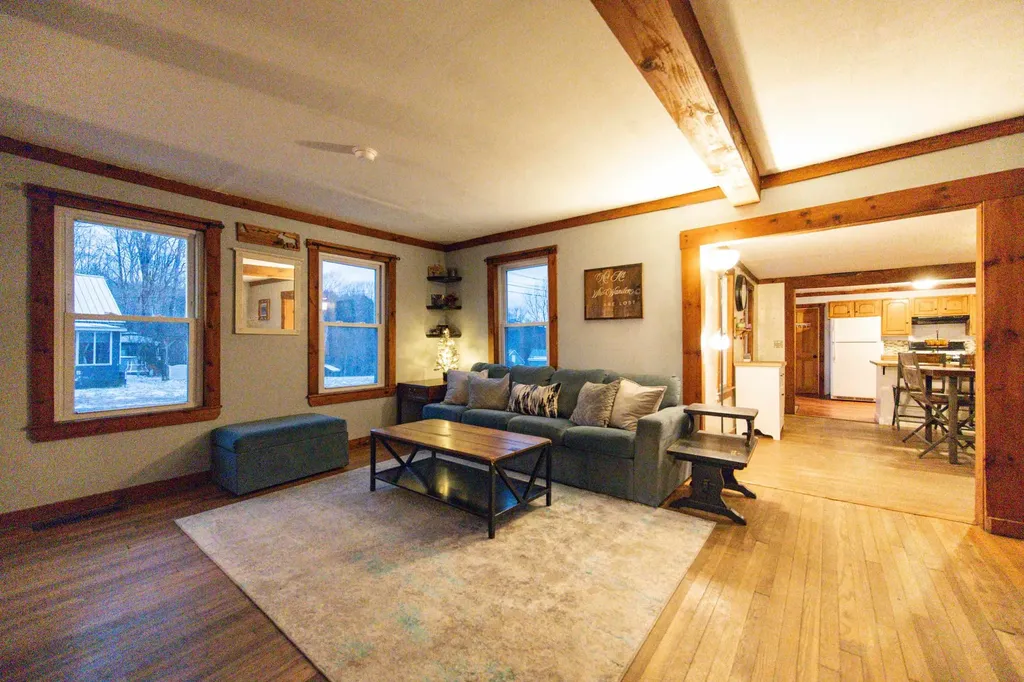 529 New Hampshire Route 25 Warren NH 03279