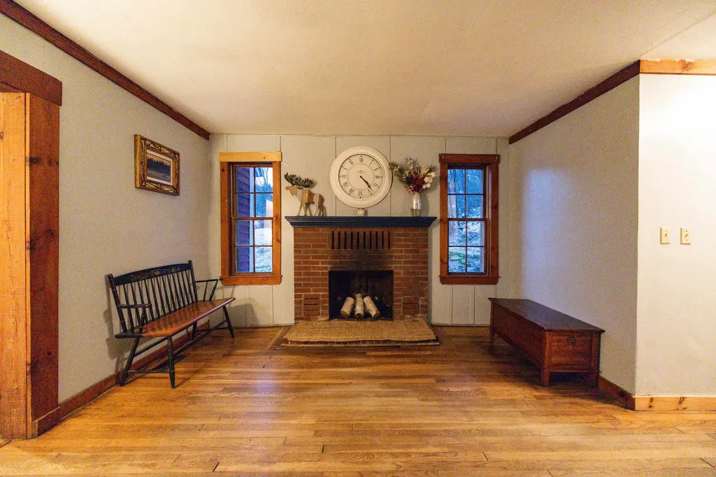 529 New Hampshire Route 25 Warren NH 03279